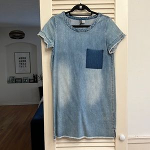 H&M denim shift dress. Never worn.